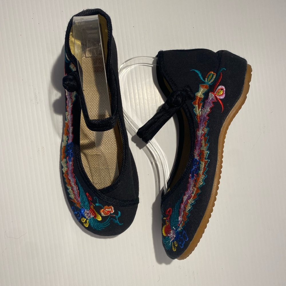 Hand made Embroidered Black Cotton Chinese Mary Janes